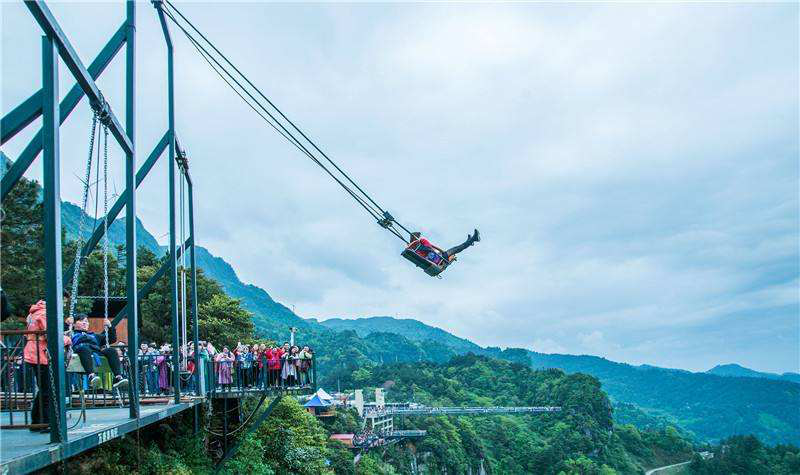 如何做好懸崖秋千設(shè)備的維護(hù)工作？